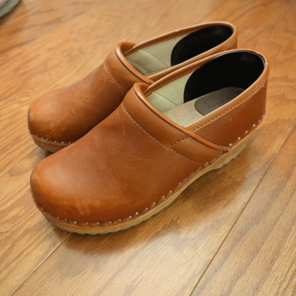 REAL handmade Swedish clogs by Troentorp